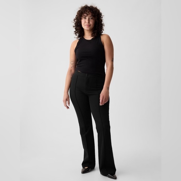 NWT! GAP Black High Rise BiStretch Flare Pants - Size 2 Regular 🔹 - Picture 4 of 8